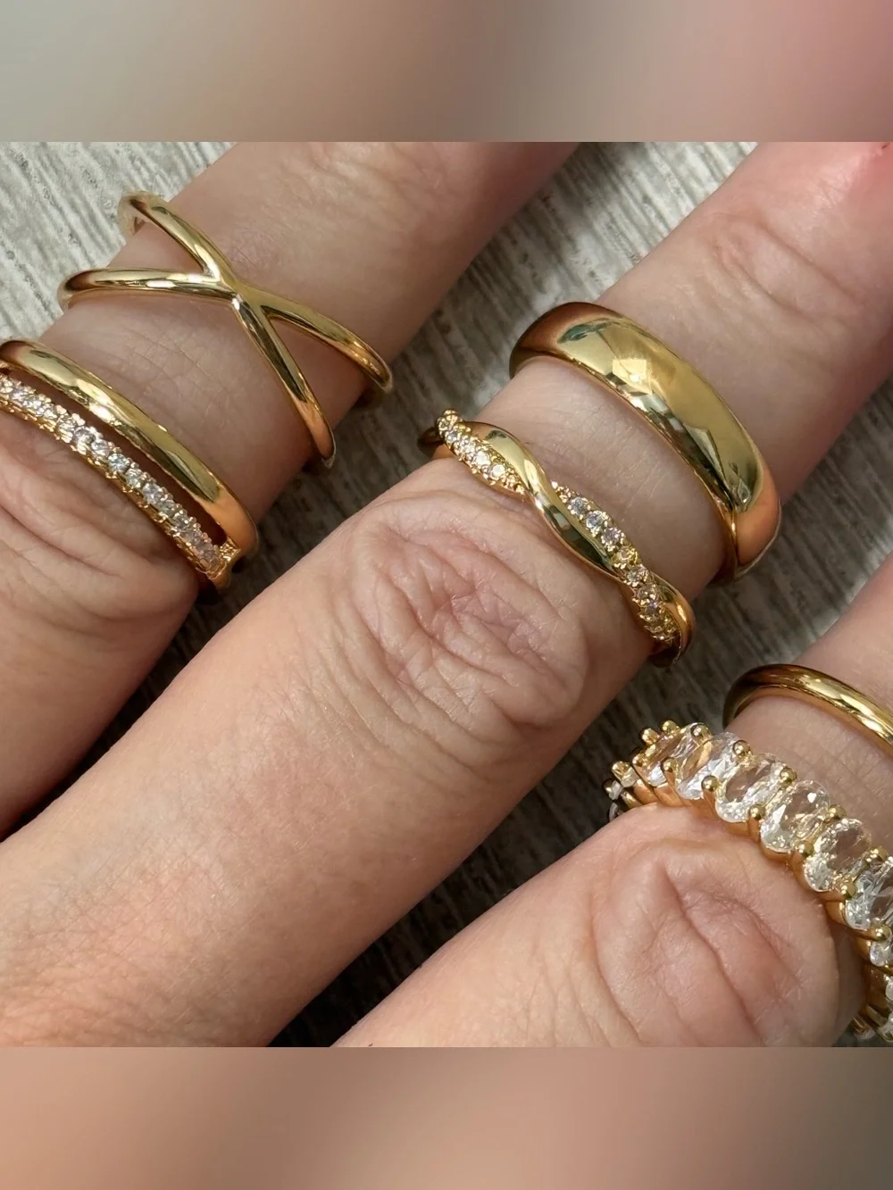 NWT Gold Cubic Zirconia Stackable Ring Set